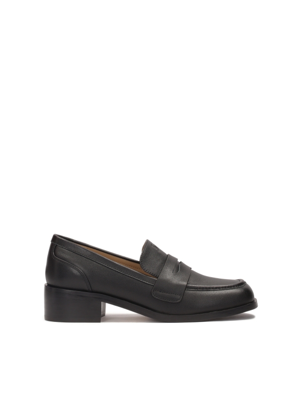 Timeless loafers style shoes ETNA