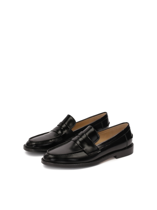 Black stylish loafers made of grain leather KS OLZA