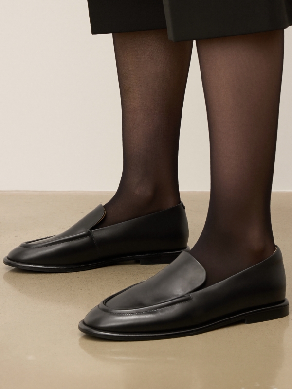 Black loafers made of natural leather KS MODANE